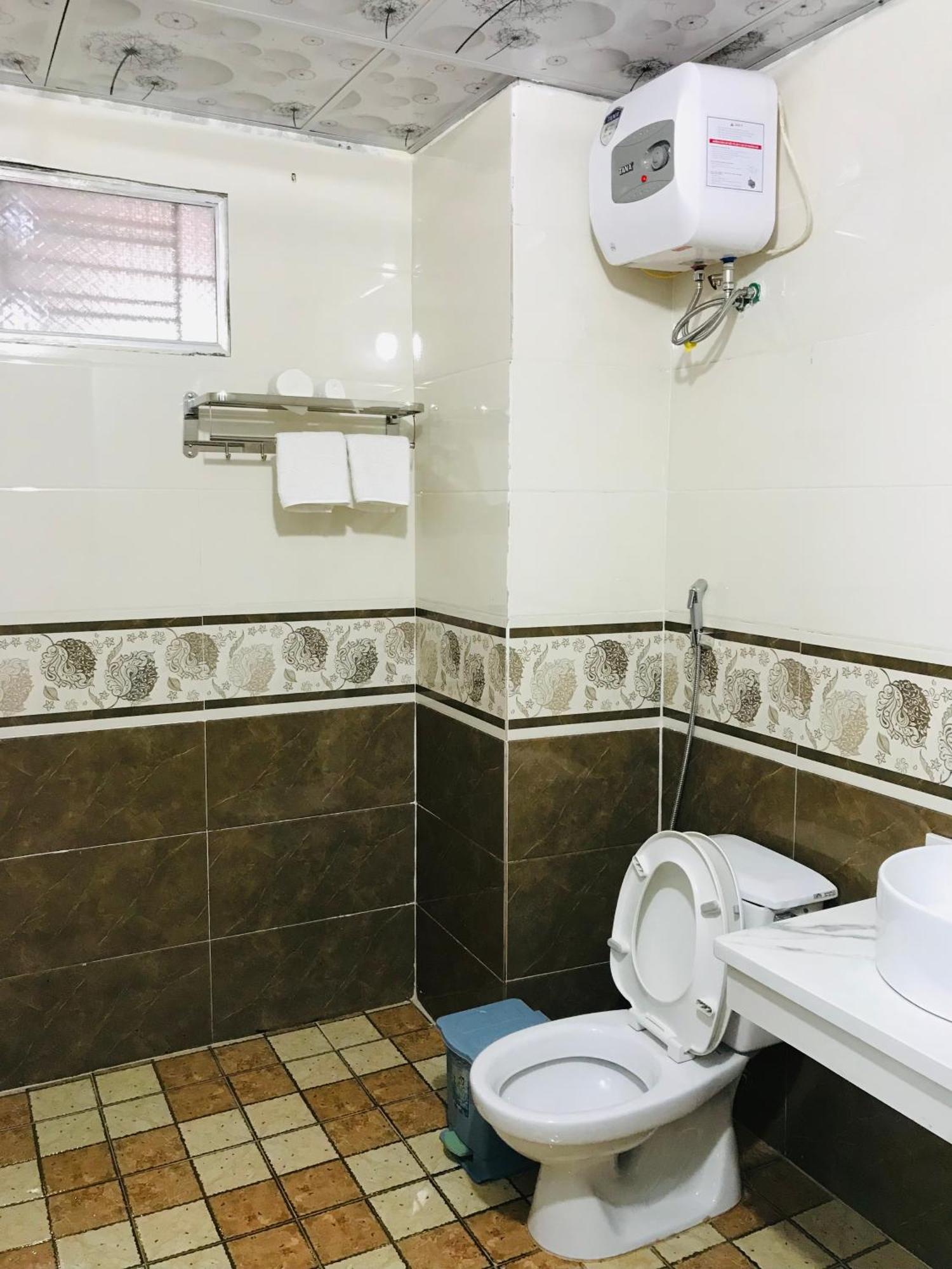 Anh Anh Hotel Bac Ha  Luaran gambar